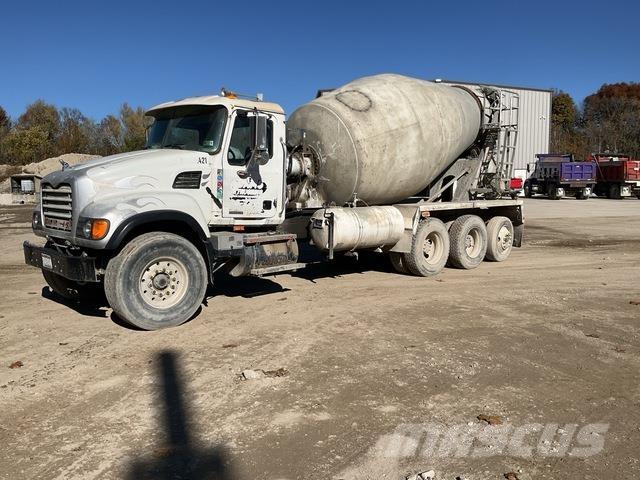 Mack CV713 Camion altro