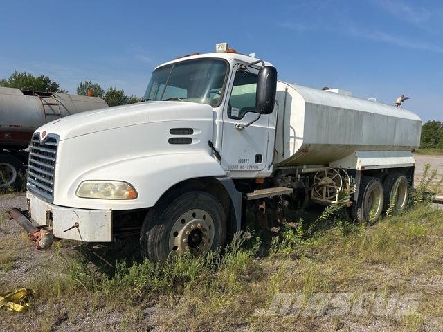 Mack CXN612 Autocisterne
