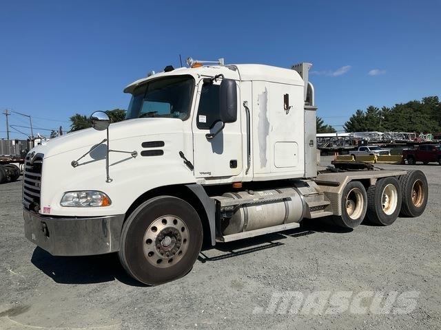 Mack CXN613 Motrici e Trattori Stradali