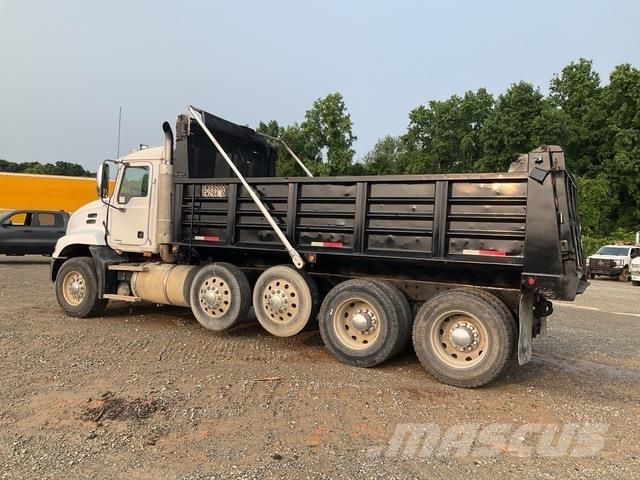 Mack CXN613 Camion ribaltabili