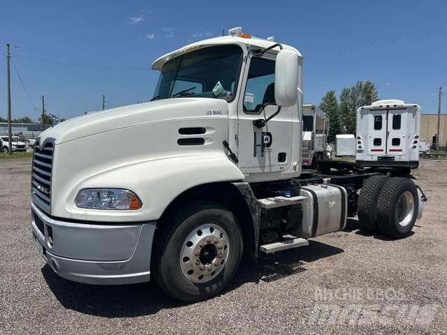 Mack CXU612 Motrici e Trattori Stradali