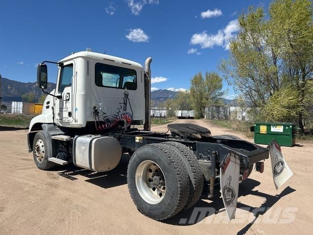 Mack CXU612 Motrici e Trattori Stradali