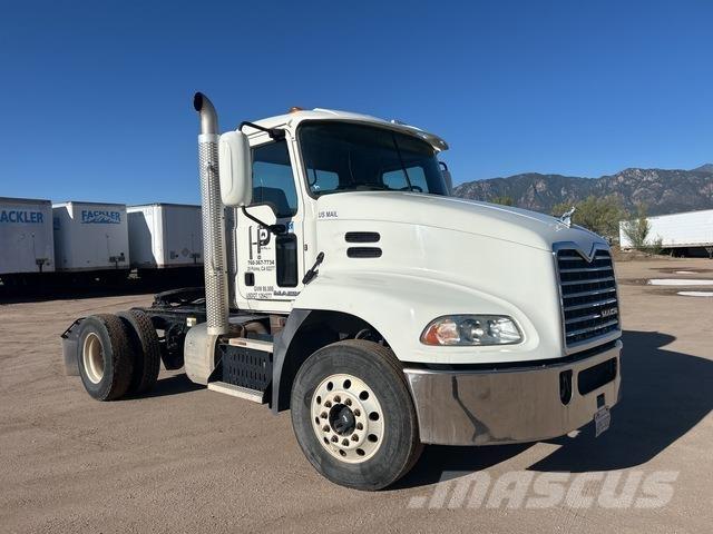 Mack CXU612 Motrici e Trattori Stradali