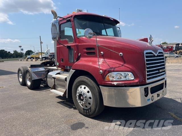 Mack CXU612 Motrici e Trattori Stradali