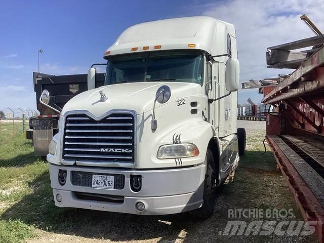 Mack CXU613 Motrici e Trattori Stradali