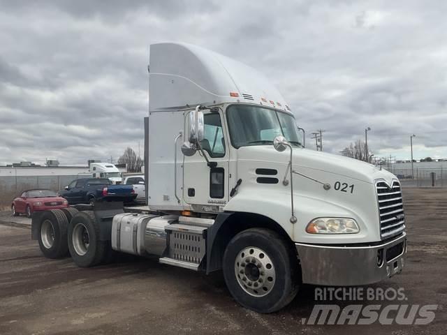 Mack CXU613 Motrici e Trattori Stradali