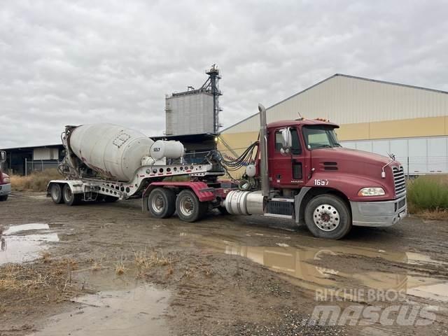 Mack CXU613 Motrici e Trattori Stradali
