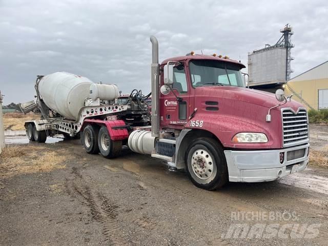 Mack CXU613 Motrici e Trattori Stradali