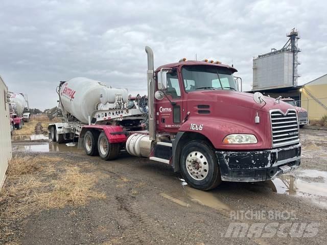 Mack CXU613 Motrici e Trattori Stradali