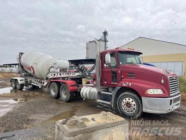 Mack CXU613 Motrici e Trattori Stradali