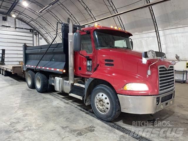 Mack CXU613 Camion ribaltabili