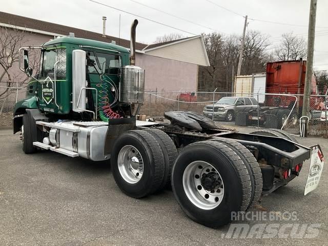 Mack CXU613 Motrici e Trattori Stradali