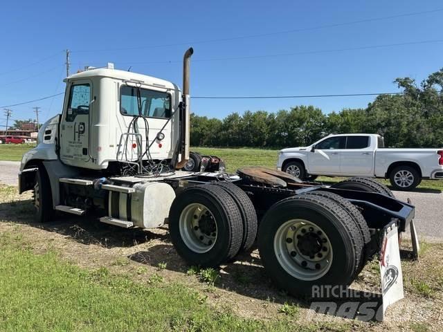 Mack CXU613 Motrici e Trattori Stradali