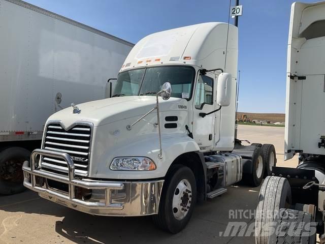 Mack CXU613 Motrici e Trattori Stradali