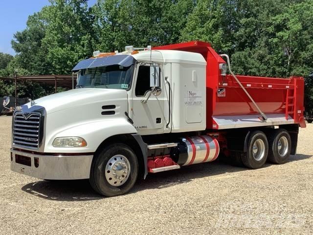 Mack CXU613 Camion ribaltabili