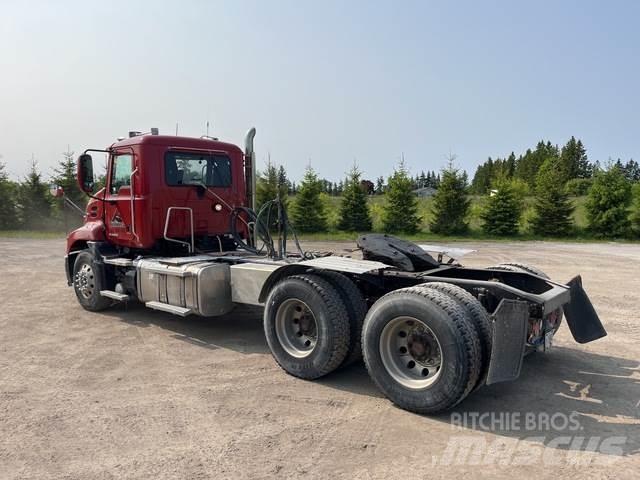 Mack CXU613 Motrici e Trattori Stradali