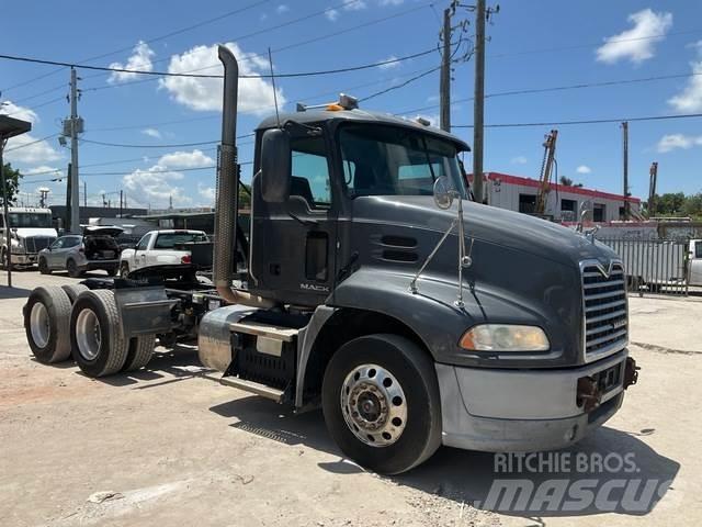 Mack CXU613 Motrici e Trattori Stradali