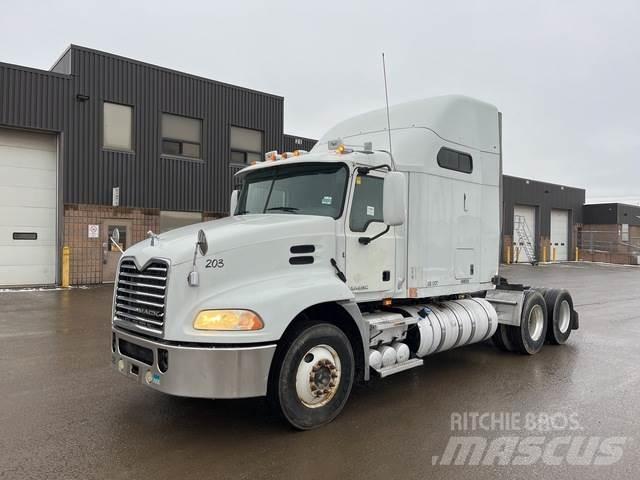 Mack CXU613 Motrici e Trattori Stradali