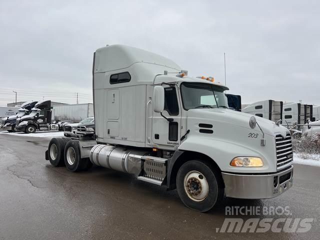 Mack CXU613 Motrici e Trattori Stradali