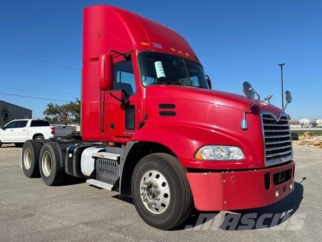 Mack CXU613 Motrici e Trattori Stradali