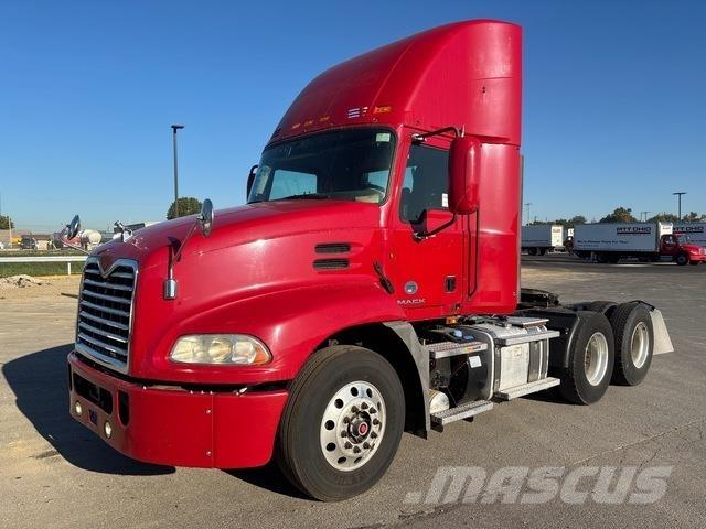 Mack CXU613 Motrici e Trattori Stradali