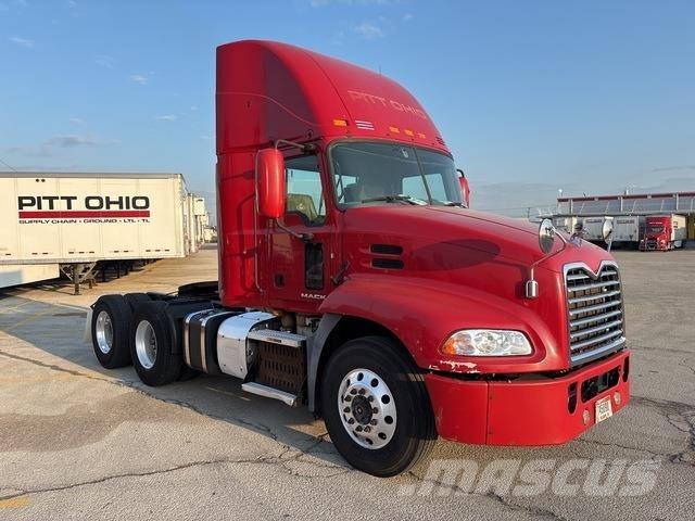 Mack CXU613 Motrici e Trattori Stradali