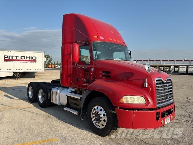 Mack CXU613 Motrici e Trattori Stradali