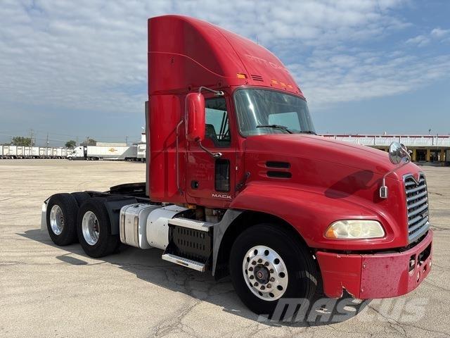 Mack CXU613 Motrici e Trattori Stradali