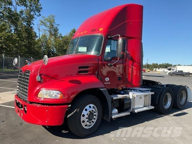 Mack CXU613 Motrici e Trattori Stradali