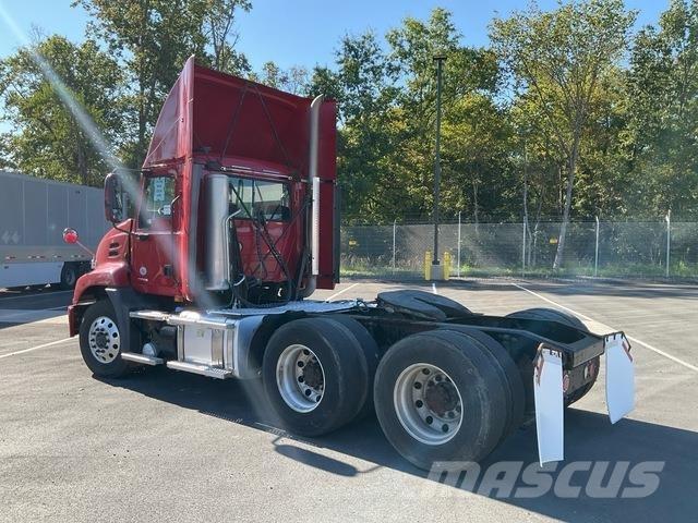 Mack CXU613 Motrici e Trattori Stradali
