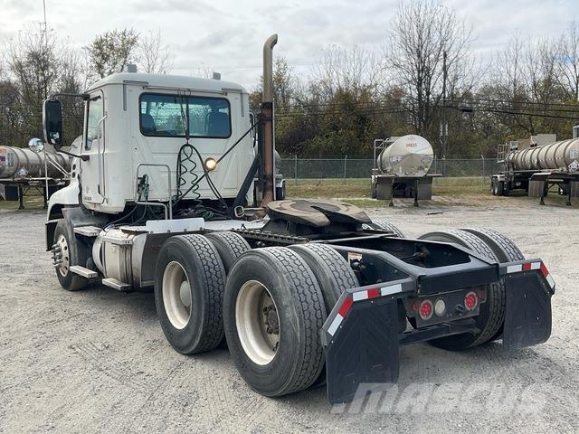 Mack CXU613 Motrici e Trattori Stradali