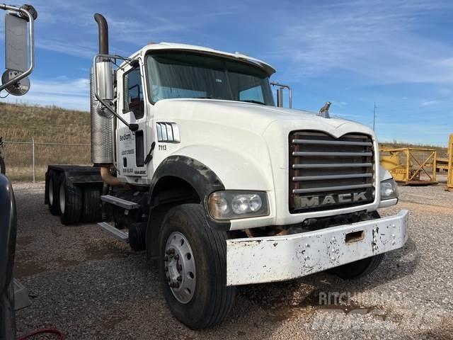 Mack GU713 Motrici e Trattori Stradali