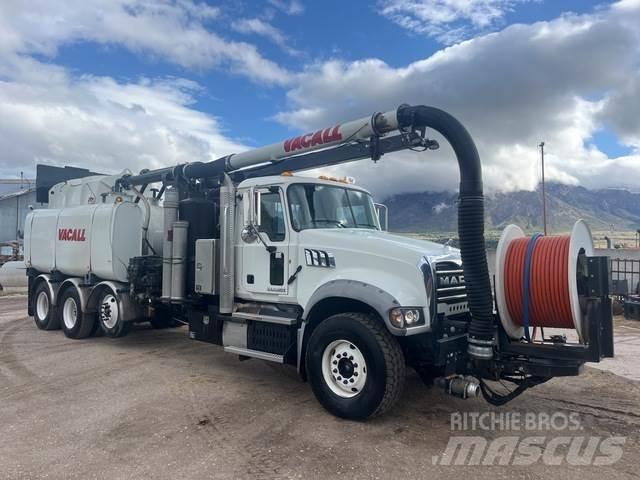 Mack GU713 Escavatori cingolati