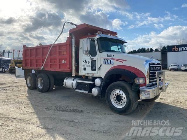 Mack GU713 Camion ribaltabili