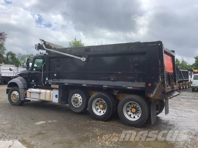 Mack GU713 Camion ribaltabili