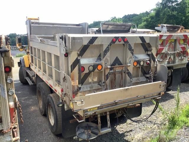 Mack GU713 Lame spazzaneve e aratri