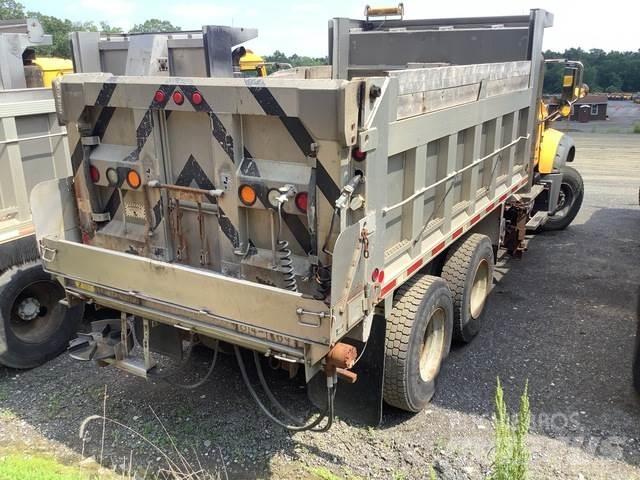 Mack GU713 Lame spazzaneve e aratri