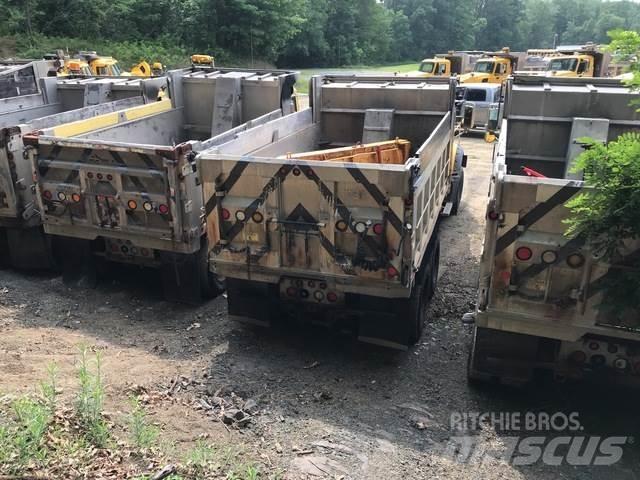Mack GU713 Lame spazzaneve e aratri