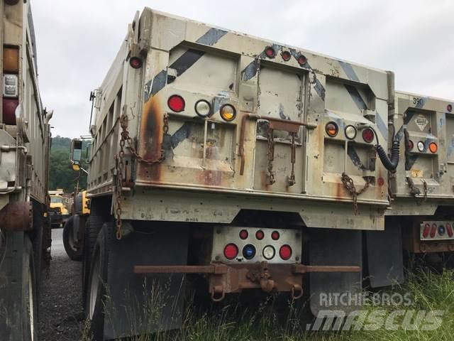 Mack GU713 Lame spazzaneve e aratri