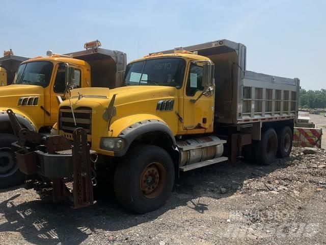 Mack GU713 Lame spazzaneve e aratri