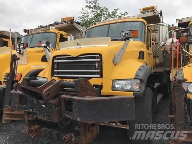 Mack GU713 Camion ribaltabili
