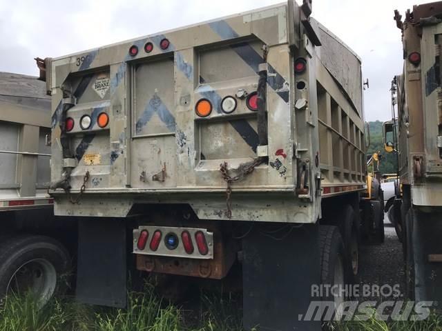 Mack GU713 Camion ribaltabili