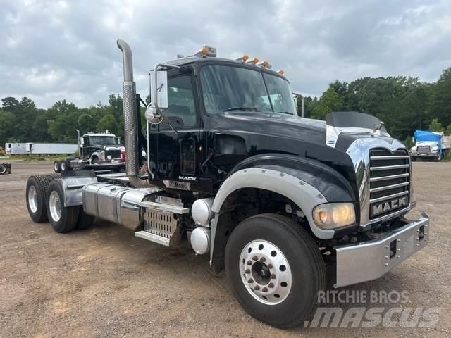 Mack GU713 Motrici e Trattori Stradali