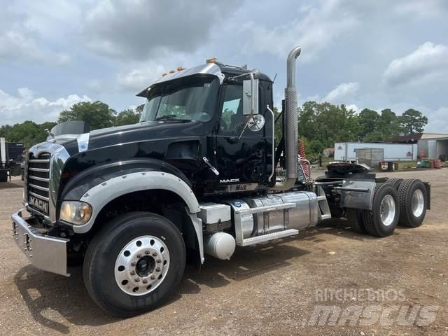 Mack GU713 Motrici e Trattori Stradali