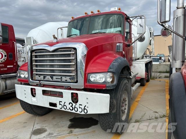 Mack GU713 Camion altro