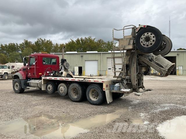 Mack GU713 Camion altro