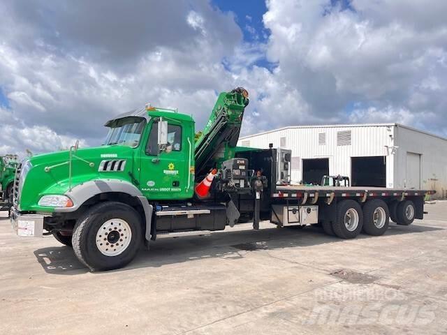 Mack GU813 Camion altro