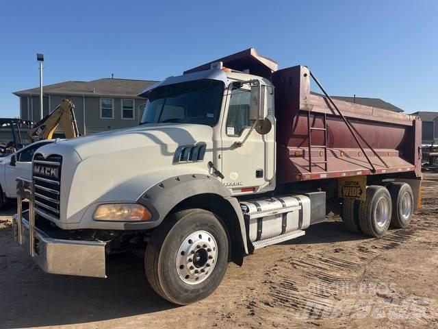 Mack GU813 Camion ribaltabili