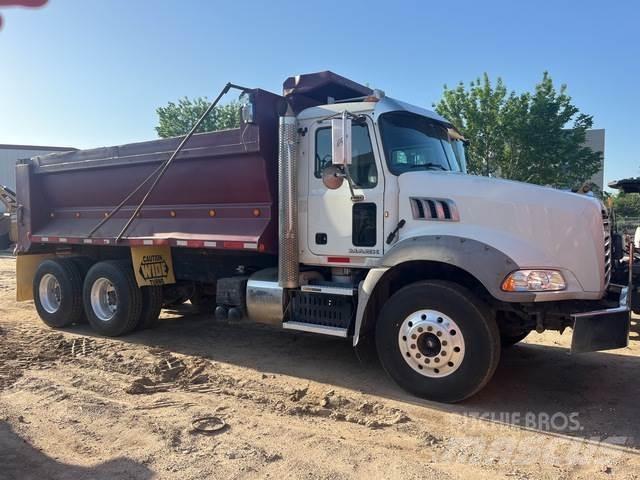 Mack GU813 Camion ribaltabili
