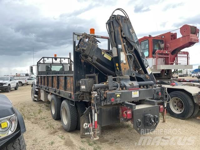 Mack GU813 Camion con sponde ribaltabili